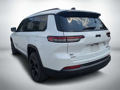 Used 2023 Jeep Grand Cherokee L Limited w/ Luxury Tech Group II RWD image 6