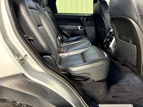 Used 2019 Land Rover Range Rover Sport HSE image 13
