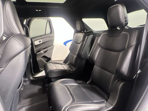 Used 2020 Ford Explorer ST w/ ST Street Pack AWD/4WD image 27