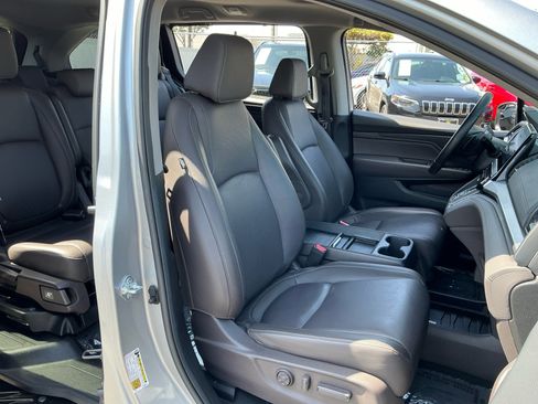 Used 2024 Honda Odyssey EX-L image 21