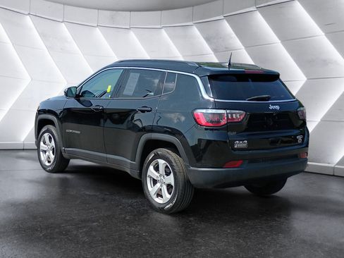 Used 2020 Jeep Compass Latitude AWD/4WD image 4