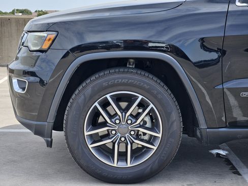 Used 2019 Jeep Grand Cherokee Limited w/ Luxury Group II RWD image 13