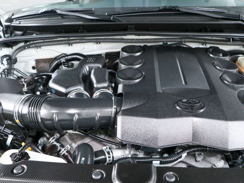 Used 2020 Toyota 4Runner Limited RWD image 33