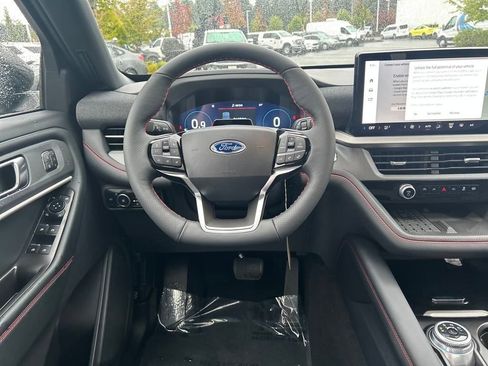 New 2025 Ford Explorer ST-Line w/ Premium Package image 17