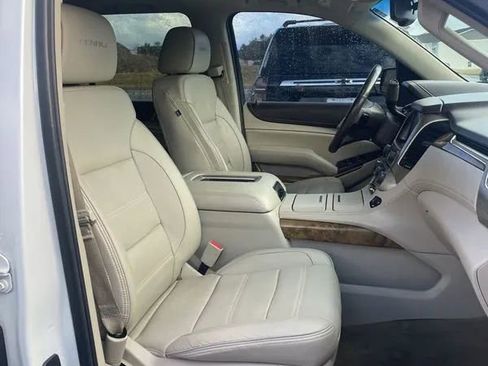 Used 2017 GMC Yukon Denali w/ Open Road Package image 11