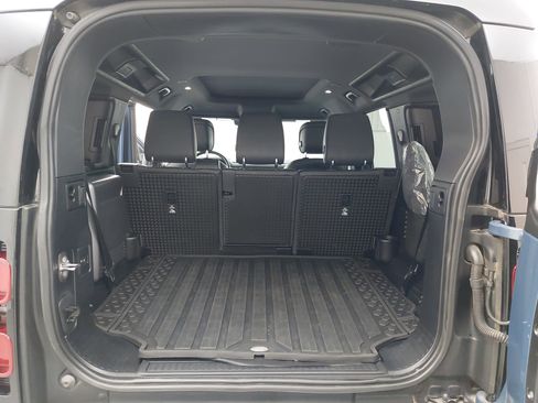 Used 2021 Land Rover Defender 110 X-Dynamic HSE image 14