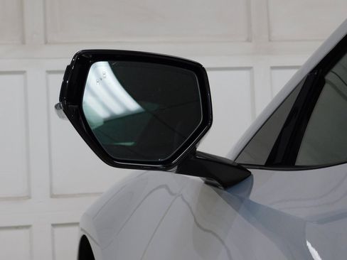 Used 2023 Chevrolet Corvette Stingray Premium Conv w/ 3LT image 35