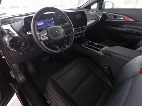 Used 2024 Chevrolet Equinox EV RS image 7