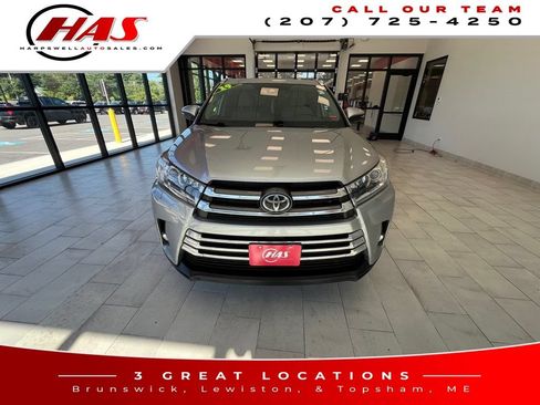 Used 2019 Toyota Highlander Limited AWD/4WD image 9