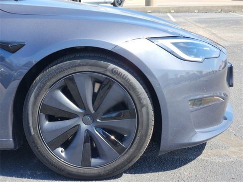 Used 2022 Tesla Model S image 3