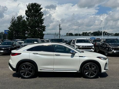 Used 2023 INFINITI QX55 Luxe w/ Accent Package AWD/4WD image 12