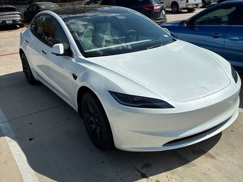 Used 2025 Tesla Model 3 Long Range RWD image 2