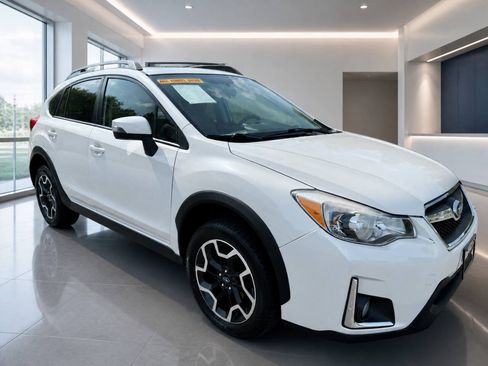 Used 2016 Subaru Crosstrek 2.0i Limited AWD/4WD image 1