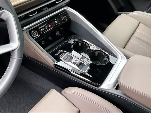 Used 2025 Audi Q5 Premium Plus w/ Premium Plus AWD/4WD image 18