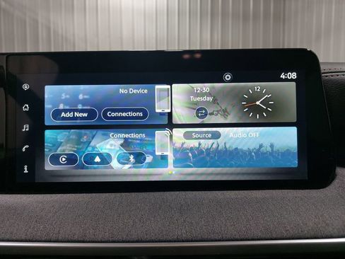 Certified 2025 Nissan Kicks SV image 36