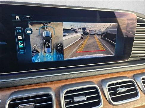Certified 2025 Mercedes-Benz GLS 450 4MATIC image 9