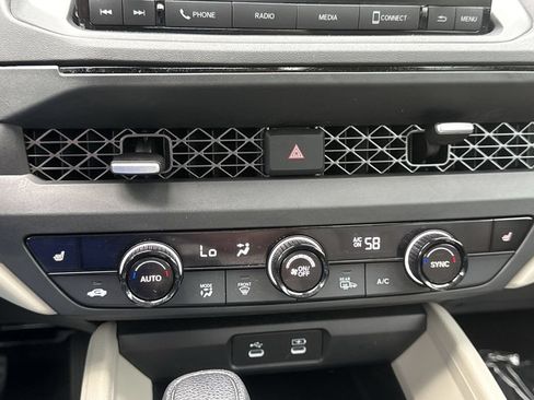 Used 2023 Honda Accord EX image 17