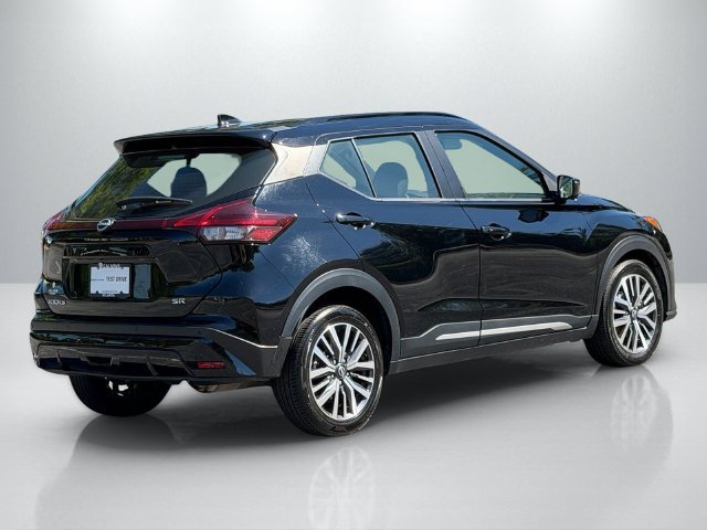 Used 2024 Nissan Kicks SR FWD image 9