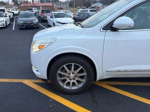 Used 2017 Buick Enclave Leather image 10