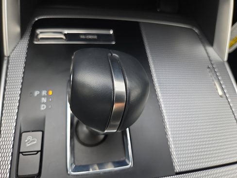 Used 2025 MAZDA CX-70 3.3 Turbo w/ Preferred Package image 15