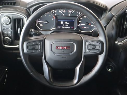 Used 2022 GMC Sierra 2500 AT4 w/ AT4 Preferred Package image 22