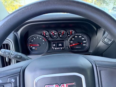 Used 2024 GMC Sierra 2500 Pro w/ Convenience Package image 11