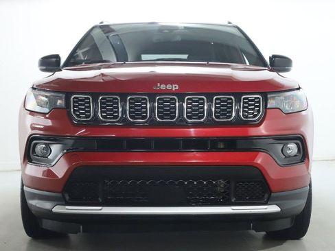Used 2025 Jeep Compass Limited AWD/4WD image 6