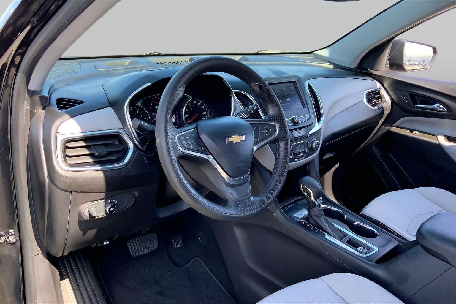 Used 2023 Chevrolet Equinox LS w/ LS Convenience Package FWD image 17