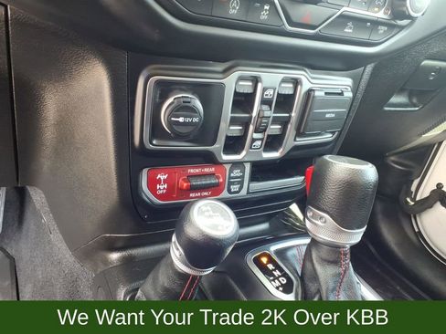 Used 2023 Jeep Gladiator Rubicon w/ Cold Weather Group AWD/4WD image 31