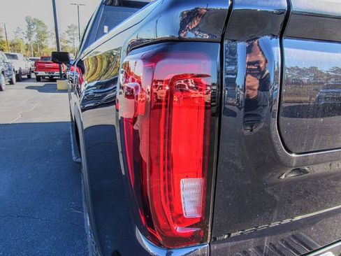 New 2026 GMC Sierra 1500 AT4X image 8