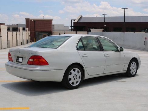 Used 2001 Lexus LS 430 RWD image 53