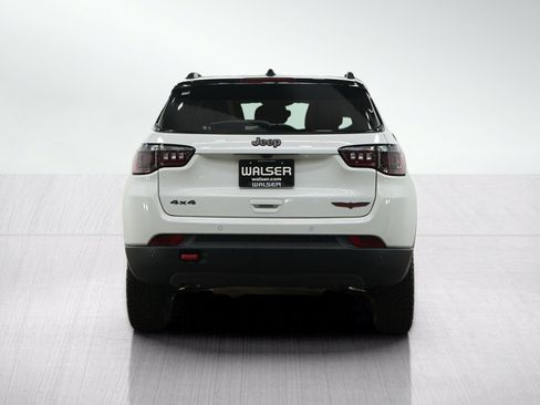 Used 2025 Jeep Compass Trailhawk AWD/4WD image 5