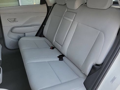 Used 2024 Hyundai Kona SEL AWD/4WD image 12