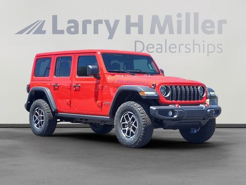 New 2025 Jeep Wrangler Unlimited Rubicon w/ Convenience Group image 7
