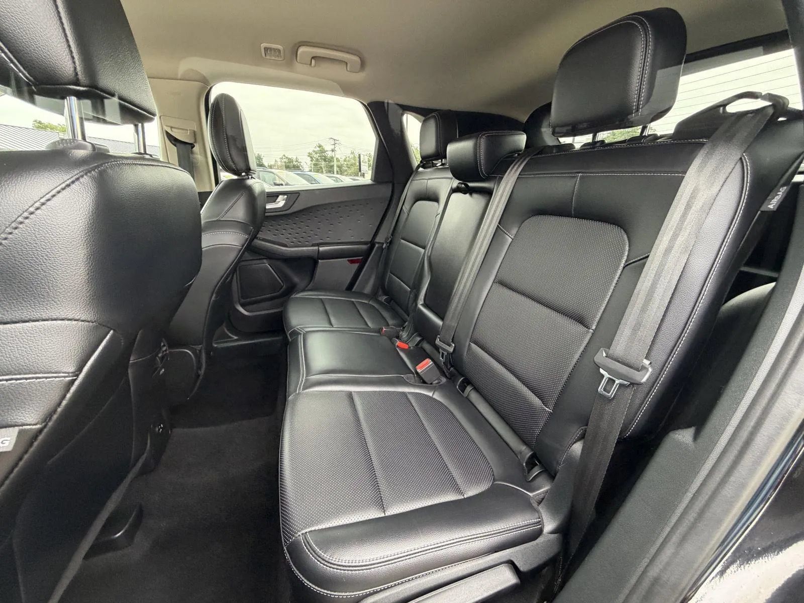Used 2020 Ford Escape SEL AWD/4WD image 16