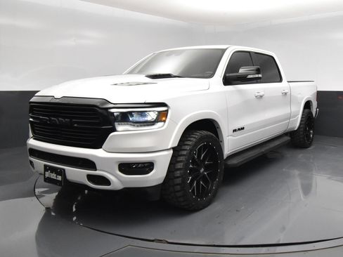 Used 2021 RAM 1500 Laramie AWD/4WD image 2