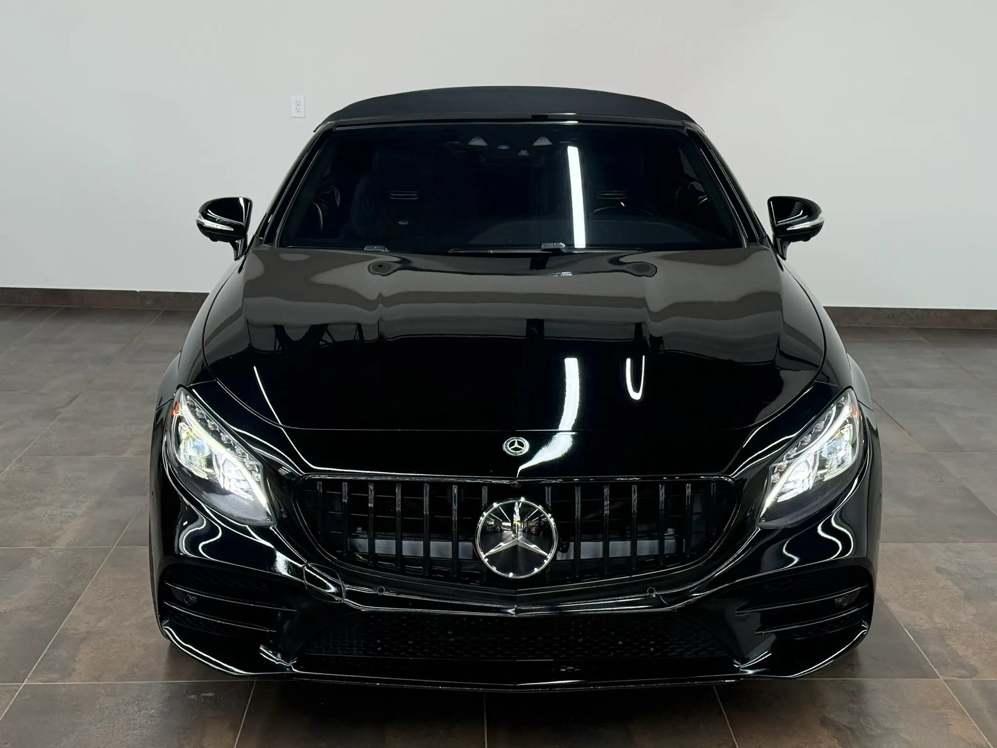 Used 2019 Mercedes-Benz S 560 Cabriolet image 19