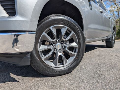 Used 2023 Chevrolet Silverado 1500 LT w/ Convenience Package II AWD/4WD image 34