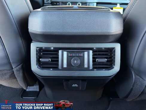 Used 2025 Ford F450 Platinum image 32