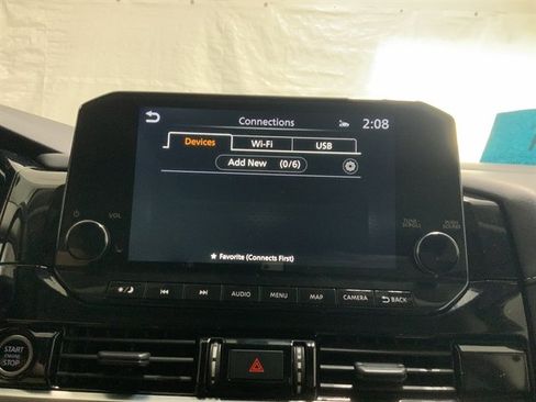 Used 2023 Nissan Pathfinder SL AWD/4WD image 27