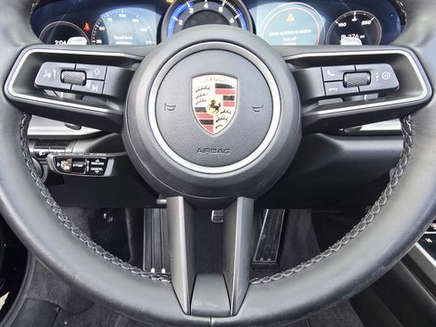 Certified 2020 Porsche 911 Carrera image 18