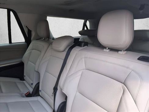 Used 2025 Lincoln Navigator L Reserve AWD/4WD image 20