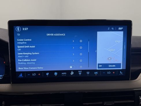 Used 2025 Lincoln Corsair Grand Touring w/ Equipment Group 301A AWD/4WD image 8