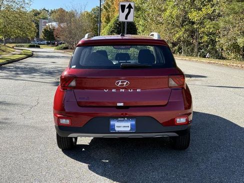 New 2026 Hyundai Venue SEL image 5