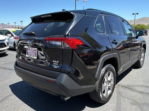 Used 2025 Toyota RAV4 XLE AWD/4WD image 3