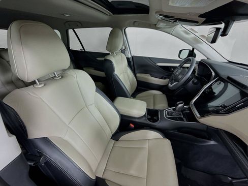 Used 2025 Subaru Outback Limited AWD/4WD image 29