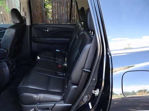 Used 2016 Honda Pilot Touring image 20