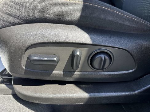 Used 2018 Chevrolet Traverse LT w/ LPO, Floor Liner Package AWD/4WD image 14