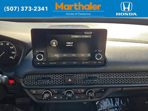 Used 2025 Honda HR-V Sport image 23
