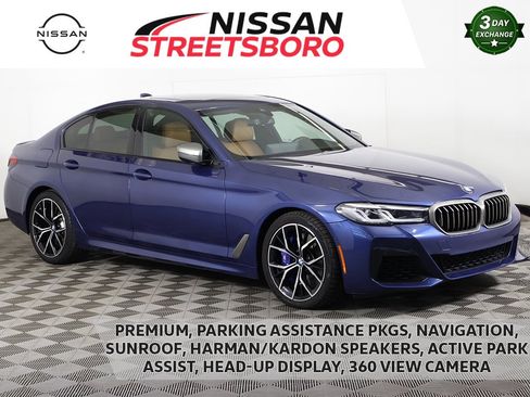 Used 2022 BMW M550i xDrive w/ Premium Package image 1
